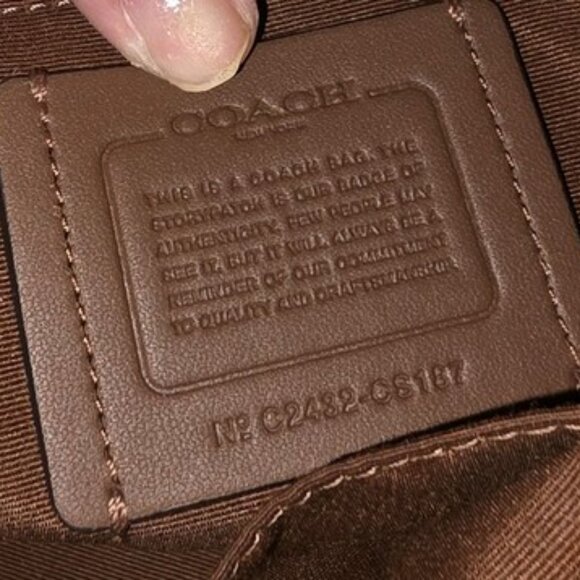 Coach CW381 Signature Canvas Khaki Saddle Shoulder Bag NEW With Tags - Picture 6 of 16